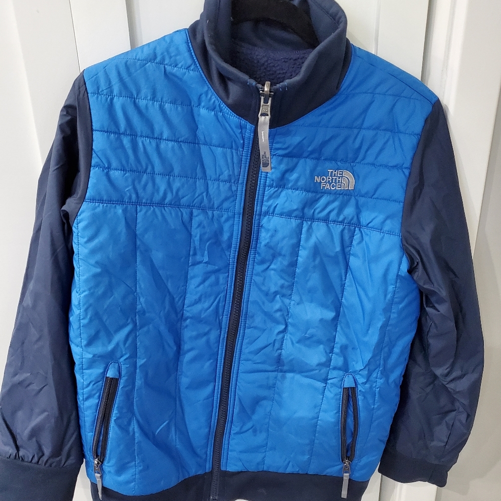 Boys M (10/12) North Face Reversible jacket